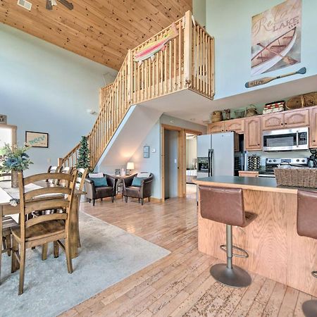 Sevierville Lake House With Deck And Foosball Table! 외부 사진
