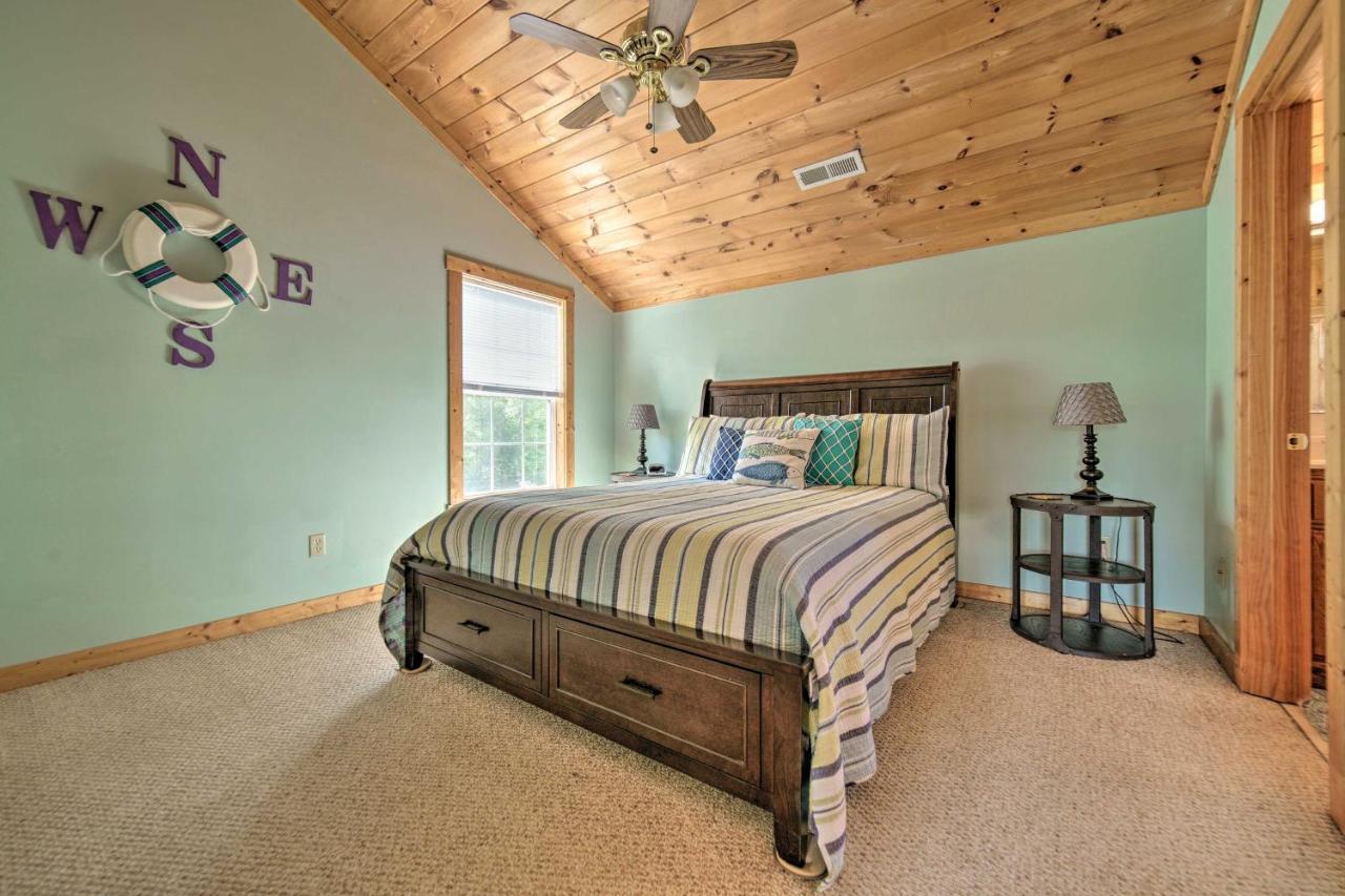 Sevierville Lake House With Deck And Foosball Table! 외부 사진