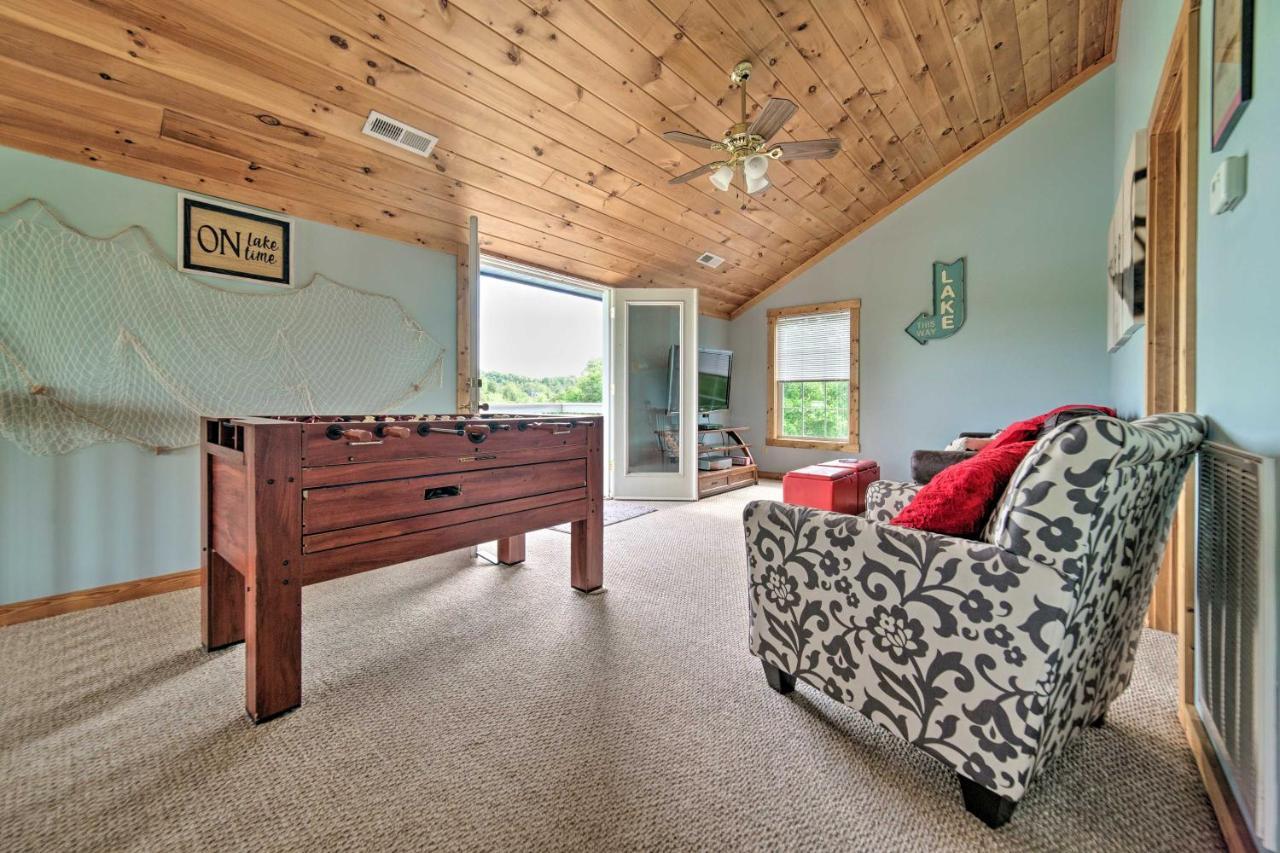 Sevierville Lake House With Deck And Foosball Table! 외부 사진
